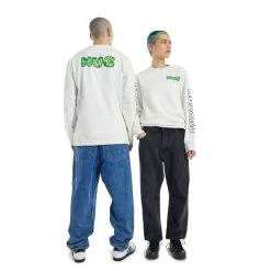 Burton Mens 2011 Nug Crew 9 Burton Mens 2011 Nug Crew -winter gloves shop Burton Nug sweater on 1