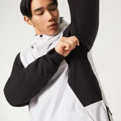 Oakley M Tnp Tbt Insulated Anorak -winter gloves shop FOA403652 104 omdtl3