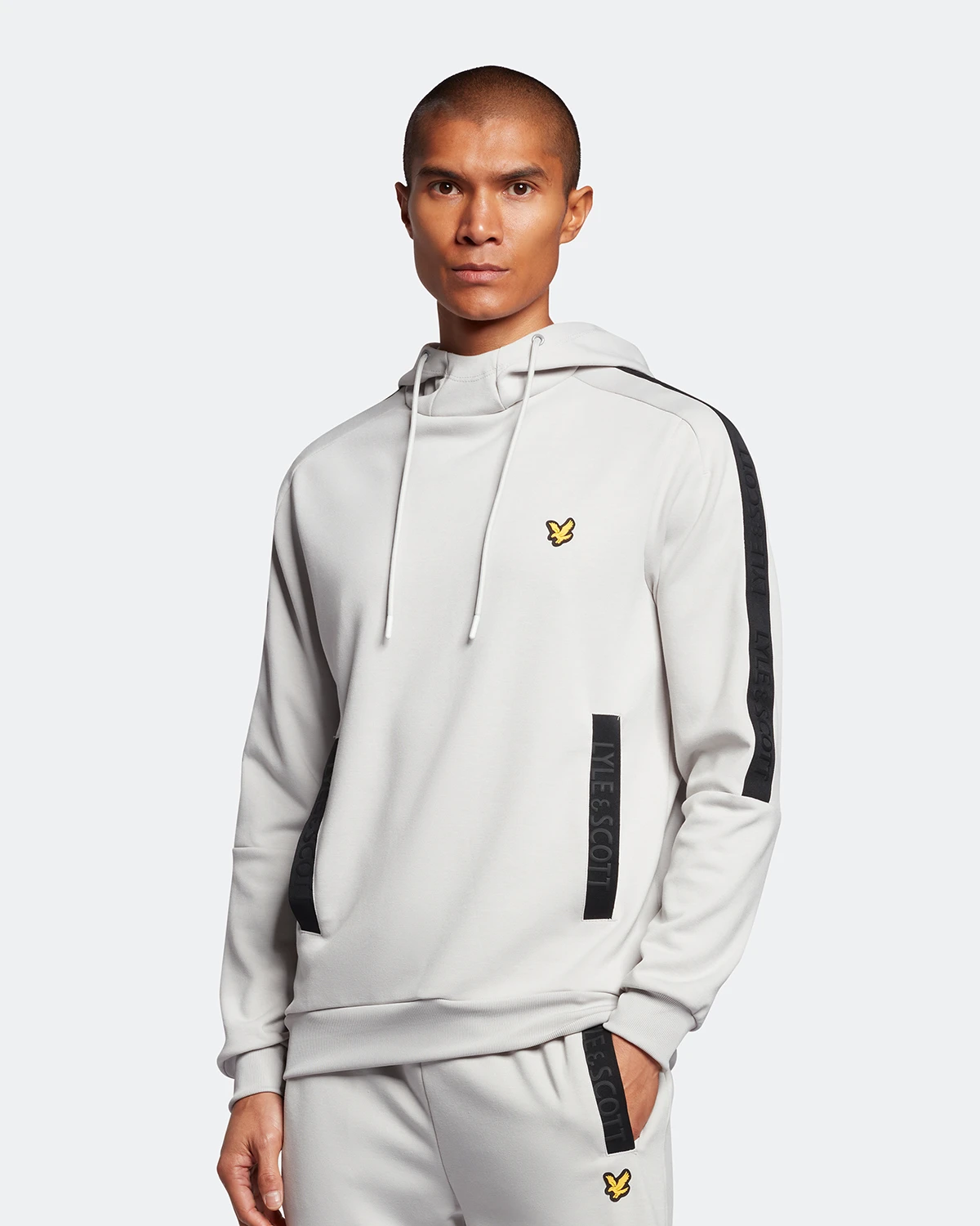 Lyle And Scott Pocket Branded Sweat Hoodie 2023 4 Lyle And Scott Pocket Branded Sweat Hoodie 2023 - Afbeelding 2