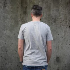 Van Deer VD Shirt Logo Small -winter gloves shop VANDEER Kleding Truien Tshirts 1000x1333 26